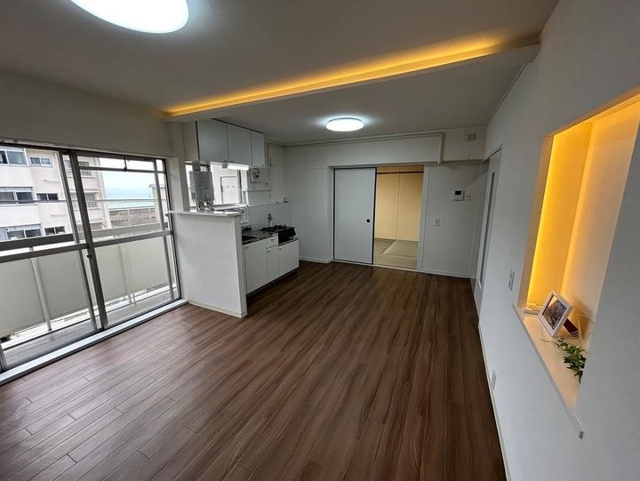 鶴甲コーポ14号館の居間