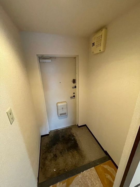 レシオ西園田の玄関