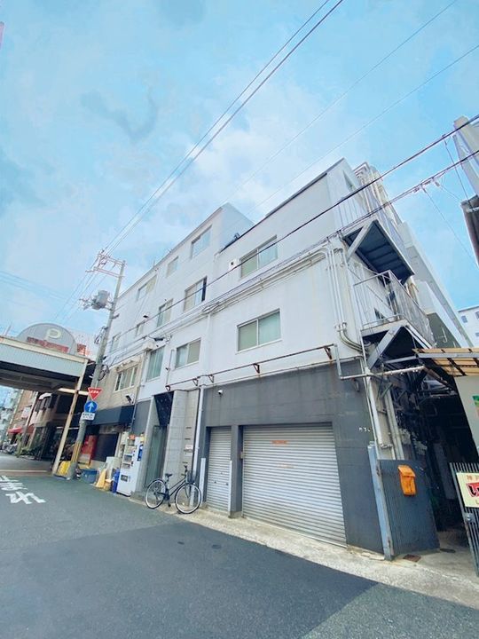 甲南ビルの外観