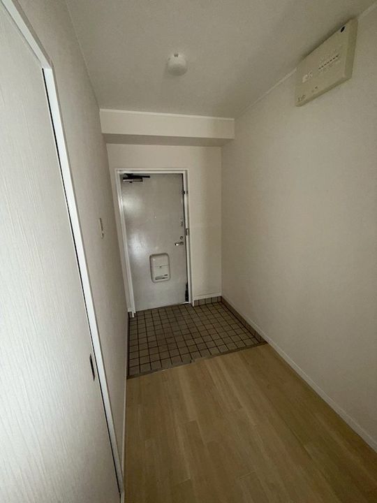 アルテメゾン弐番館の玄関