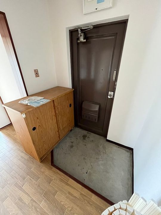 落合農住団地E棟の玄関