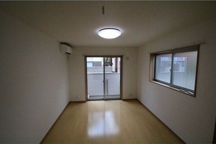 ワコーレヴィアーノ須磨関守町2丁目の寝室