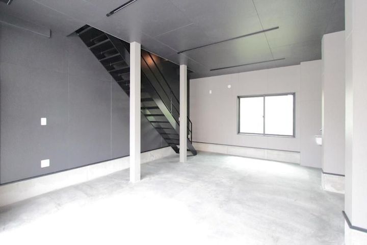 兵庫県明石市松の内1丁目(一戸建)の賃貸物件の玄関