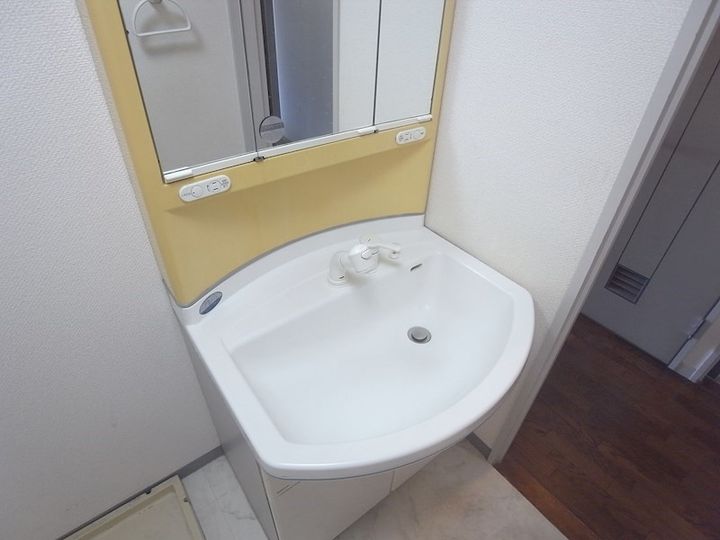 フォーラム城ヶ岡弐番館の内装