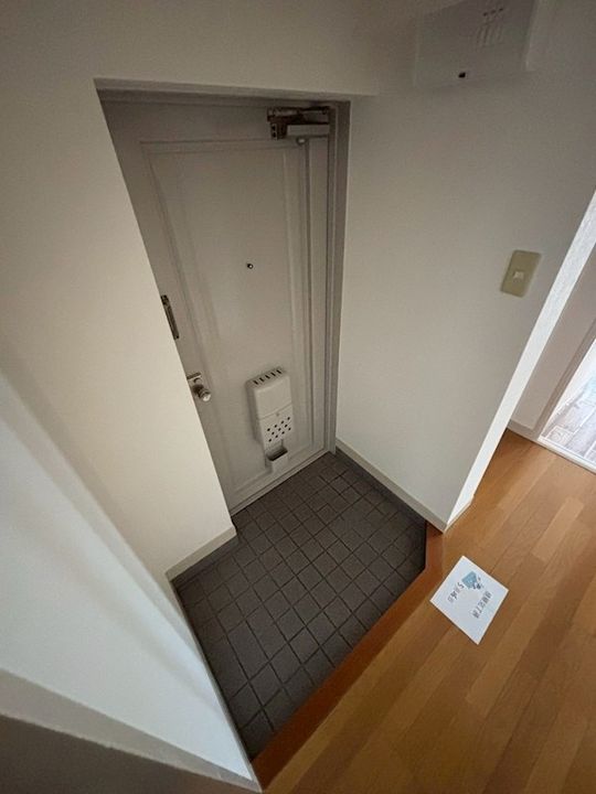 パールハイツの玄関