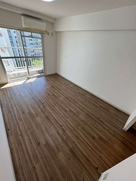 YKハイツ小久保の居間