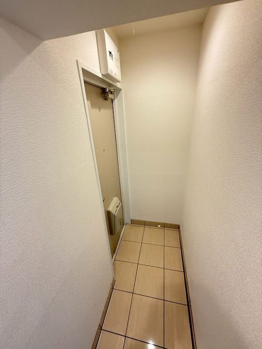 ラムール大久保の玄関