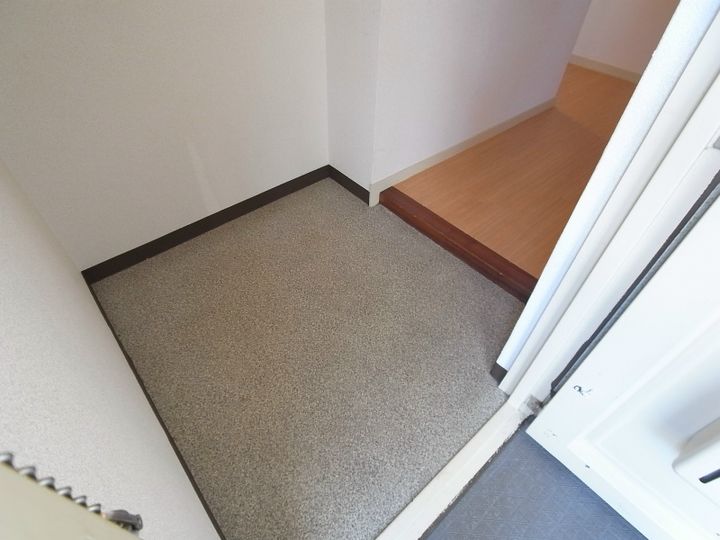 昭郷ツインハイツの玄関