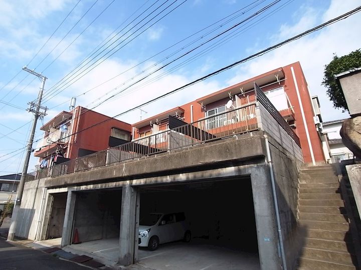 平成朝霧ハイツの外観