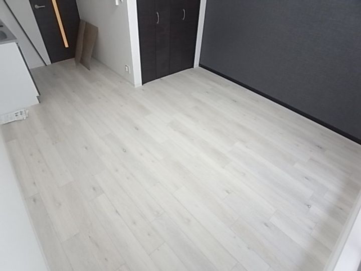 ジーメゾン妙法寺の居間