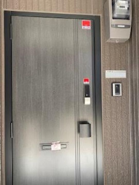 パークス塩屋の玄関