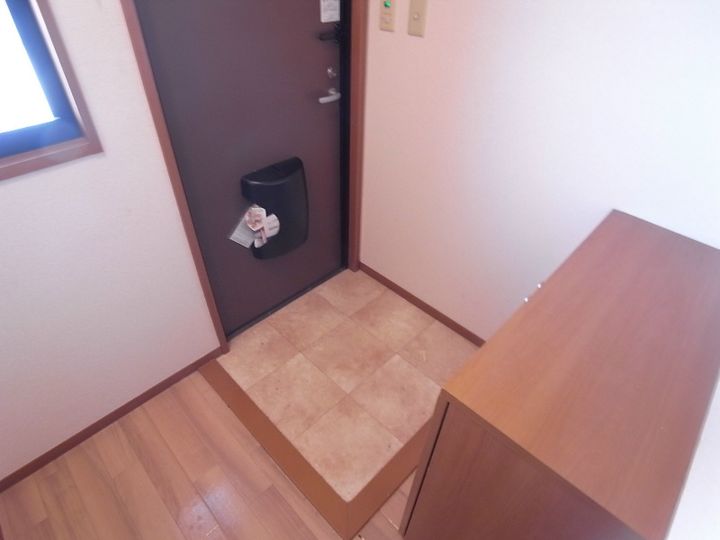 ピュアコートシミズの玄関