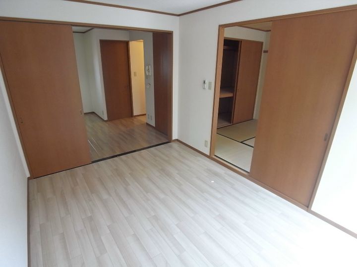 ピュアコートシミズの内装