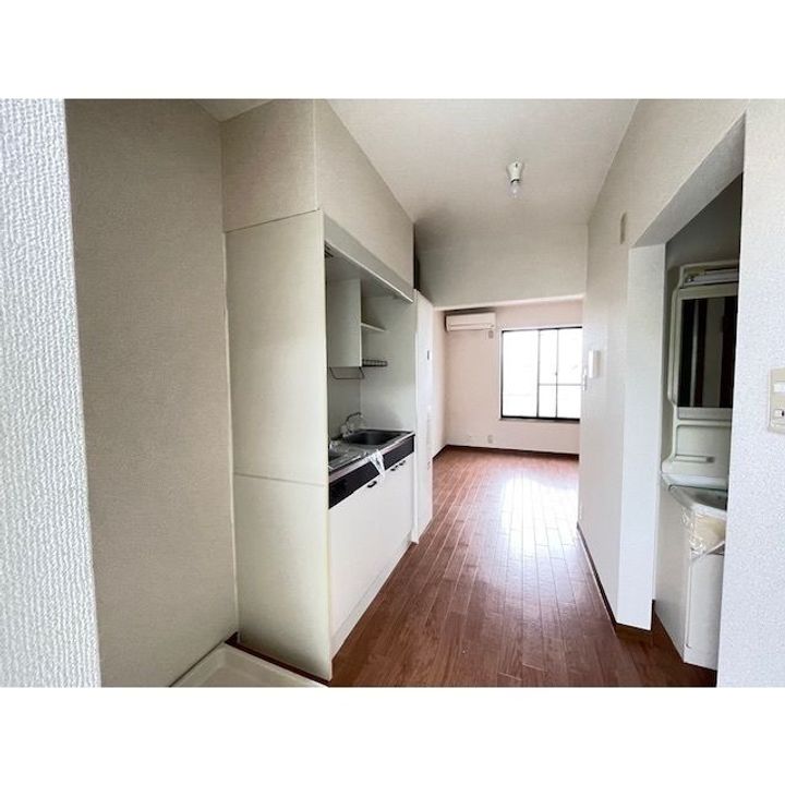 ジュネス名谷の玄関