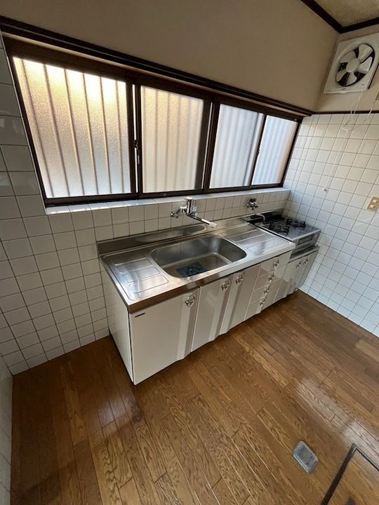 兵庫県尼崎市南塚口町8丁目(一戸建)の賃貸物件のキッチン
