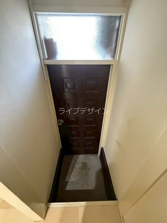 兵庫県伊丹市大野2丁目(一戸建)の賃貸物件の玄関