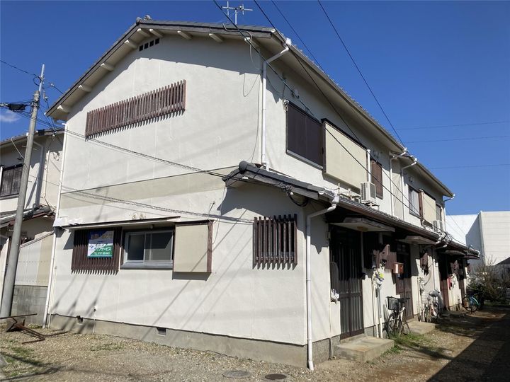 榮阪貸家Bの外観