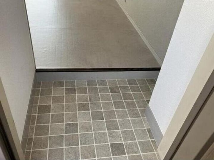 ハイツ熊谷の玄関