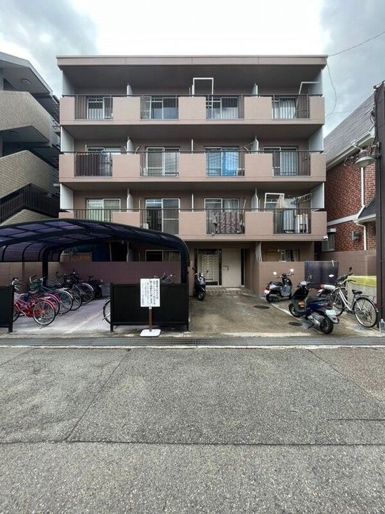 ダイドーメゾン塚口の外観