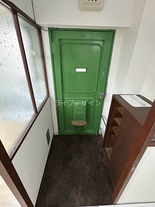 ヴィラ東伊丹の玄関