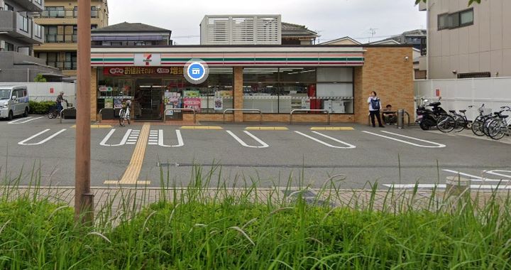 ロータスコートIVの周辺