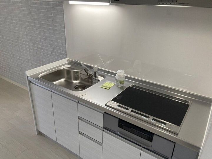 クリエオーレ猪名寺のキッチン