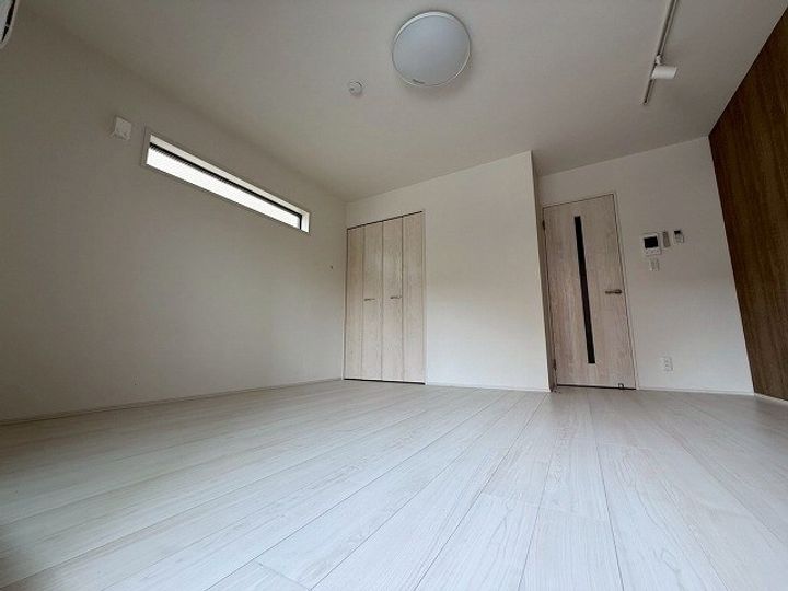 フジパレス立花川辺公園イーストの居間