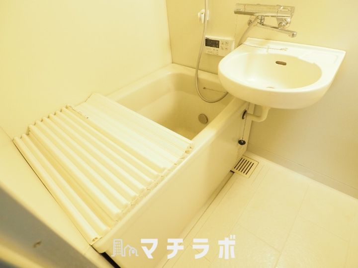 エムズハウス栄の風呂