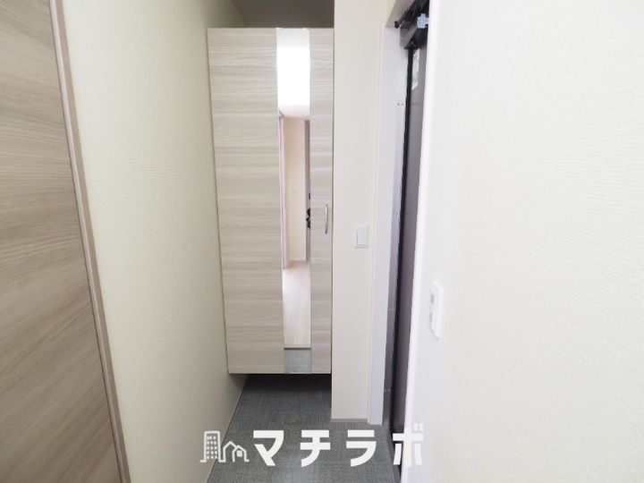カーサ202の玄関
