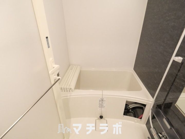 ブランシエスタ金山北1401の風呂