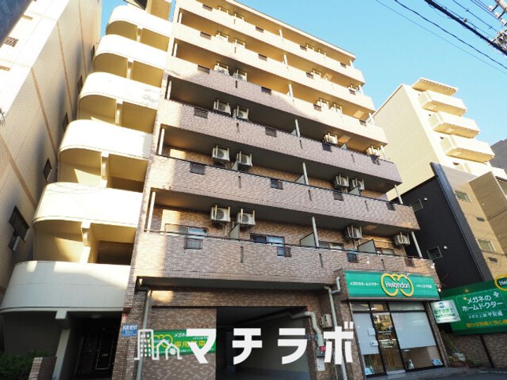 グランドハイネス御成603の外観