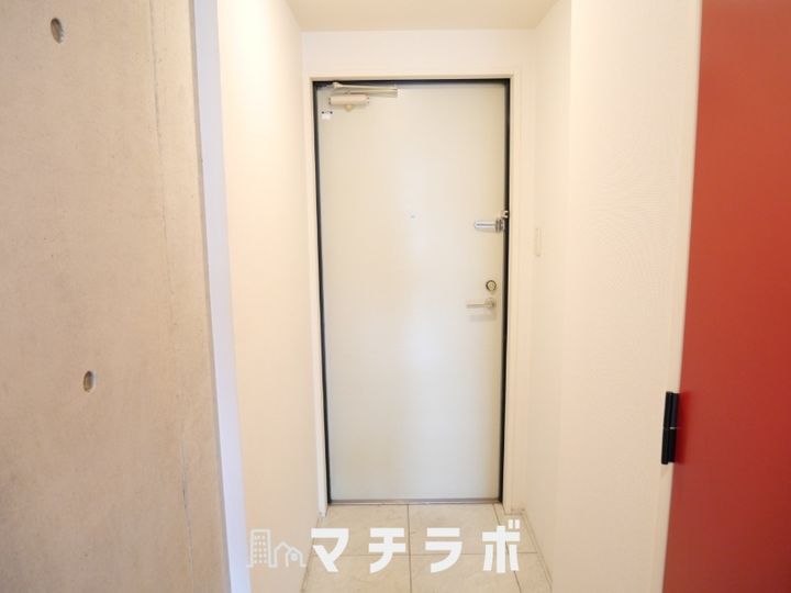 リアライズ名城公園の玄関
