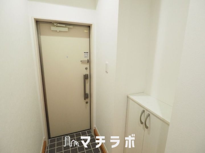 History則武(旧グランレーヴ則武)の玄関