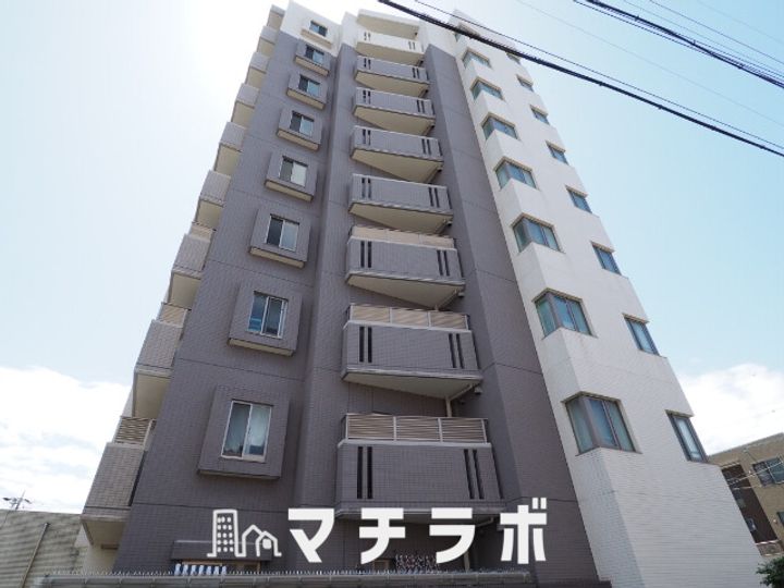 レジディア徳川の外観
