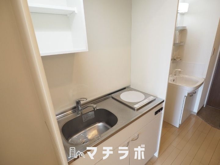 愛知県名古屋市北区田幡2丁目(マンション)の賃貸物件303のキッチン