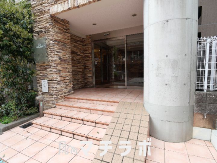 愛知県名古屋市東区泉1丁目(マンション)の賃貸物件802の玄関