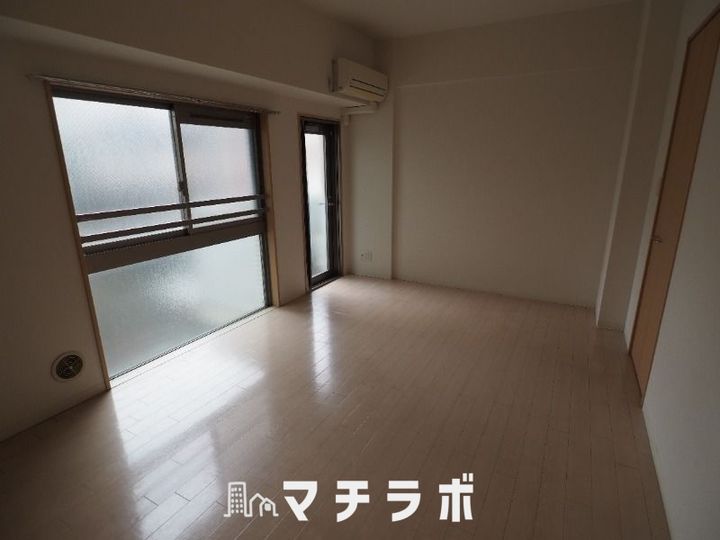 プロシード金山408の内装