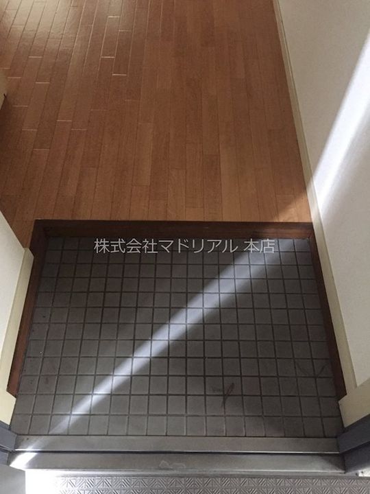 東京都大田区大森西3丁目の賃貸マンションの玄関