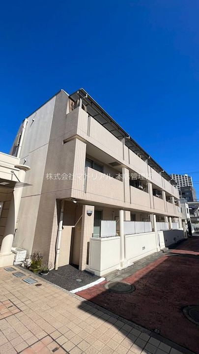 東京都品川区東大井3丁目の賃貸マンションの外観