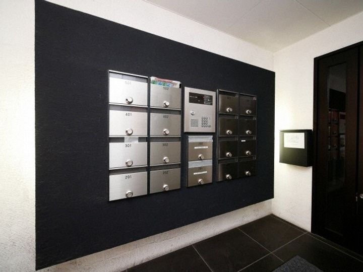 ブランノワール札幌駅前505の玄関