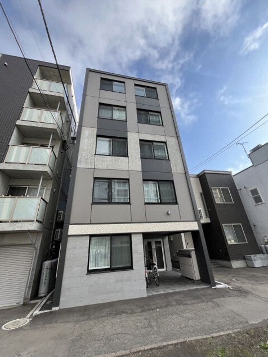 北海道札幌市中央区南十一条西14丁目(マンション)の賃貸物件501の外観