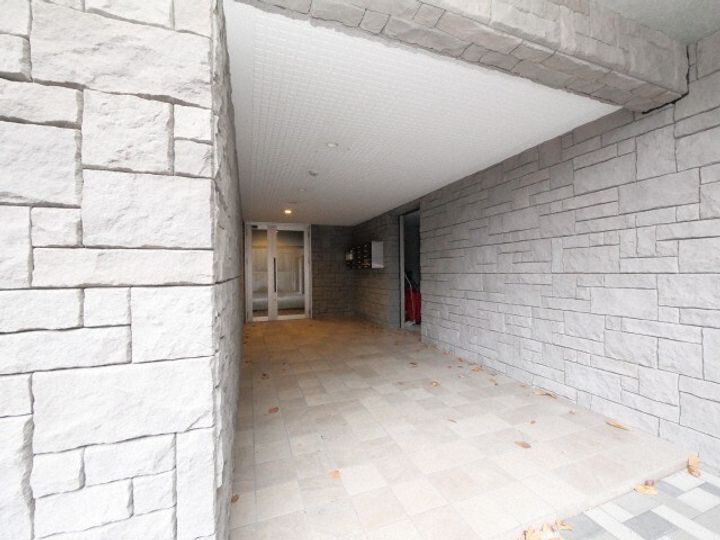 北海道札幌市中央区南十八条西8丁目(マンション)の賃貸物件402の玄関