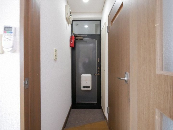 北海道札幌市白石区川下一条7丁目(アパート)の賃貸物件202の玄関