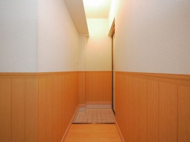 北海道札幌市白石区南郷通7丁目南(アパート)の賃貸物件201の玄関