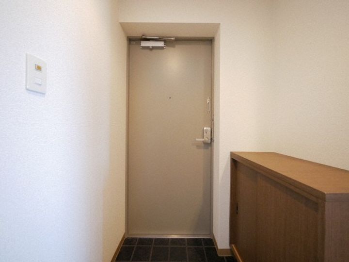 北海道札幌市白石区北郷二条5丁目(マンション)の賃貸物件403の玄関