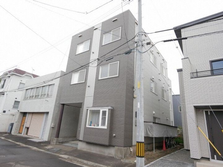 北海道札幌市南区真駒内上町5丁目(アパート)の賃貸物件302の外観