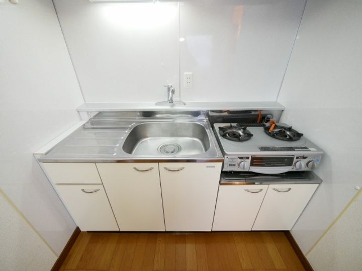 北海道札幌市南区真駒内上町5丁目(アパート)の賃貸物件302のキッチン