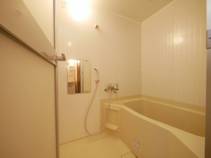 北海道札幌市南区真駒内上町5丁目(アパート)の賃貸物件302の風呂