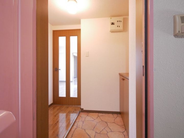 北海道札幌市南区石山東7丁目(マンション)の賃貸物件201の玄関