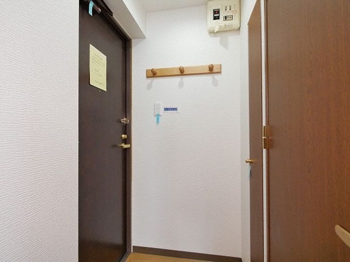 北海道札幌市中央区南一条西11丁目(マンション)の賃貸物件の玄関